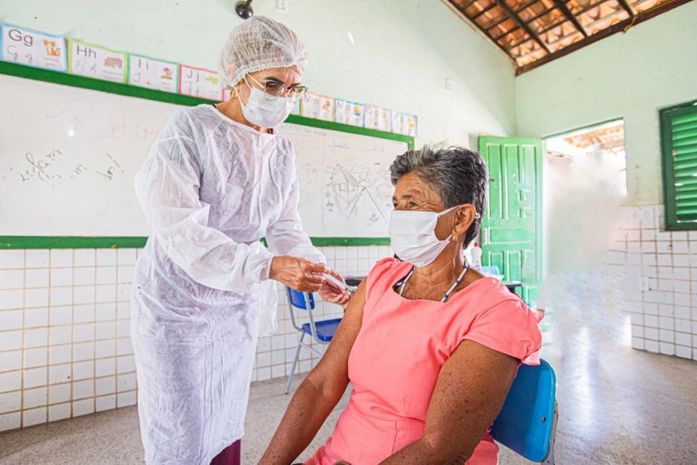 Combate à Covid-19: Arapiraca avança e vacina população com 58 e 57 anos nesta quarta-feira (2)
