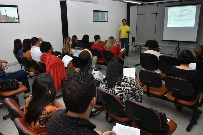 Julho Amarelo: Secretaria de Saúde capacita servidores
