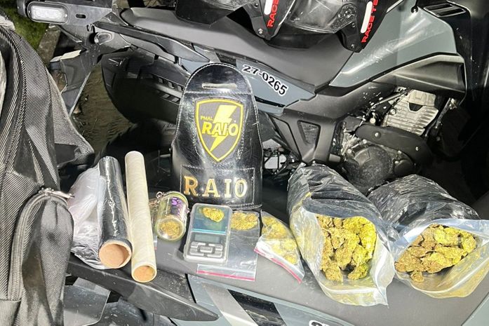 Mais de 1 kg de maconha é apreendido em mochila no Vale do Reginaldo, em Maceió