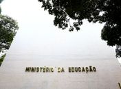 Ebserh publica de edital de concurso com 545 vagas
