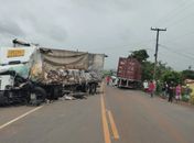 Acidente entre carretas na AL-110