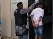Após troca de tiros com a polícia, um morre e outro fica ferido