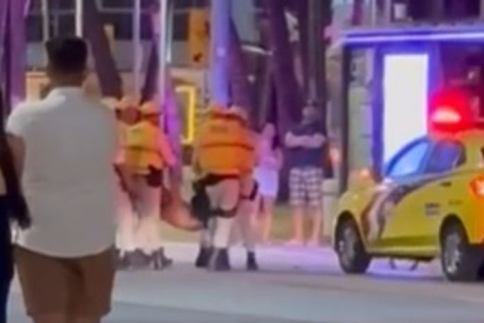 Jovem é detido após agredir mulher durante confusão em bar na orla da Ponta Verde; veja vídeo