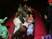 Chuvas: Bombeiros resgatam cerca de 30 pessoas ilhadas em bairros de Maceió 