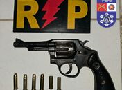 Polícia Militar apreende adolescente com arma de fogo, em Santana do Ipanema