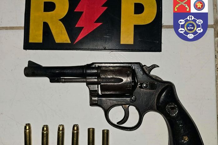 Polícia Militar apreende adolescente com arma de fogo, em Santana do Ipanema