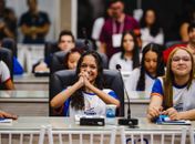 Estudante de escola municipal se destaca em projeto que aproxima jovens do legislativo