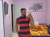 Jovem é seguido e morto a tiros na porta de sua casa; Vítima era influencer digital