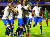 Seleção vence a Bolívia por 3 a 0 na estreia da Copa América.