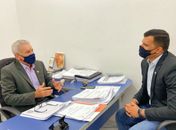 Delegado Robervaldo Davino reunido com o superintendente da Sima, João Folha