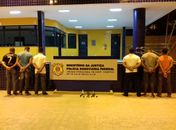 Suspeitos de porte ilegal de arma de fogo no Sertão