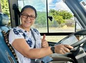 “Eu quero ter minha independência e poder ir para onde eu quiser”, afirma mulher ao ser aprovada na categoria D da CNH