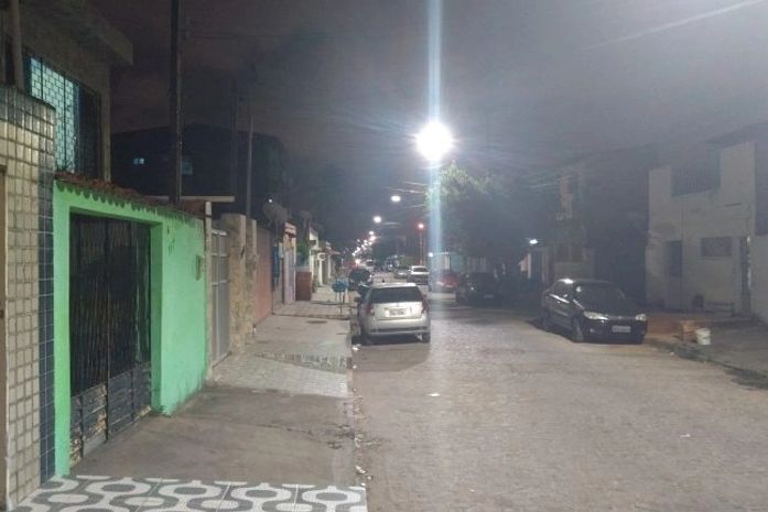 Rua Santa Fernanda também ganhou novas luminárias de LED