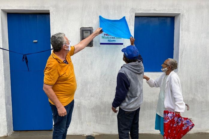 Minha Casa Nova: Prefeito Geo Cruz entrega mais uma casa revitalizada pelo programa municipal.