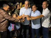 Palmeira dos Índios recebe retroescavadeira e anúncio de R$ 1 milhão para a assistência social e R$ 2,3 milhões para hospital