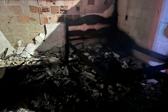 Incêndio destrói residência na parte alta de Maceió; Bombeiros são acionados