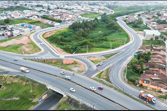Inovação: obra da Marginal do Piauí recebe moderna sinalização termoplástica em Arapiraca