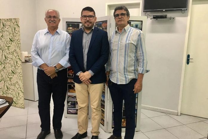 Prefeito Rogério Teófilo nomeia novo diretor do Planetário Municipal e Casa da Ciência