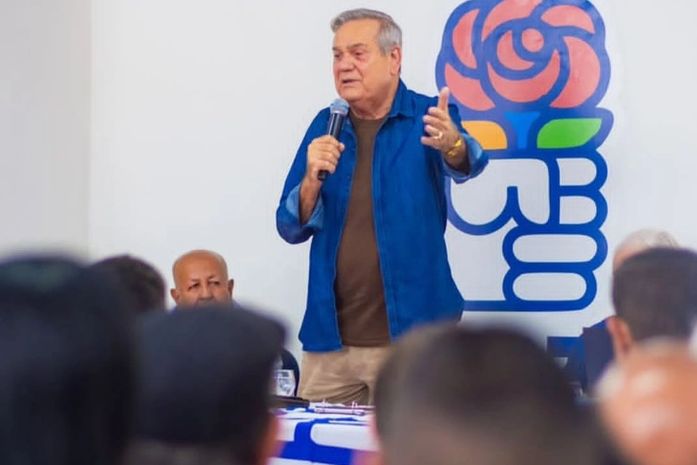 "Agora é oficial": Ronaldo Lessa reafirma, em convenção, que é vice de JHC