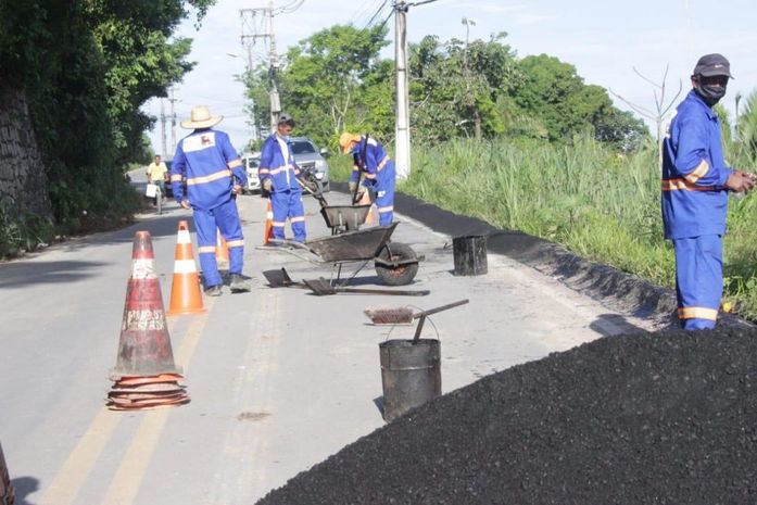 Prefeitura de Maceió realiza ações na rede de drenagem e ladeira de Fernão Velho