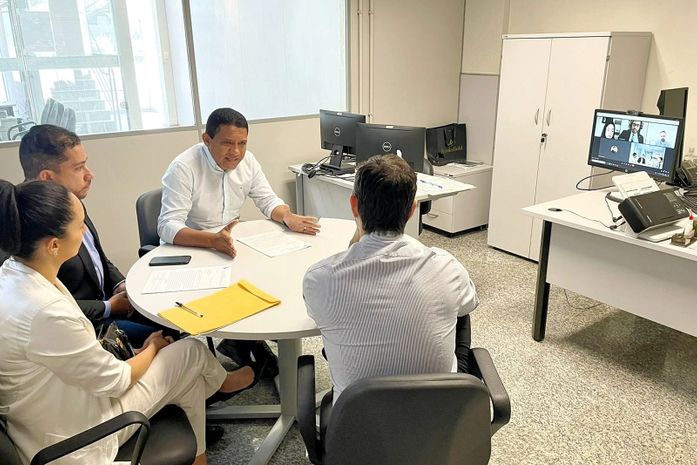 Prefeito confirma Concurso Público e Processo Seletivo após reunião com MPE