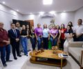 Prefeita Tia Júlia avança em diálogo com servidores da Educação durante reunião com o Sinteal