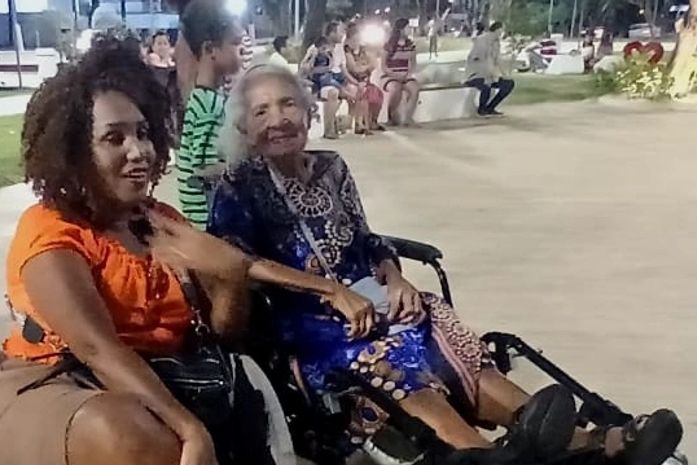 Sobre a 'nova' Praça Centenário, Alda, 93 anos diz: 'Ficou muito bonita, despertou boas lembranças, mas, precisa ter acessibilidade para pessoas idosas