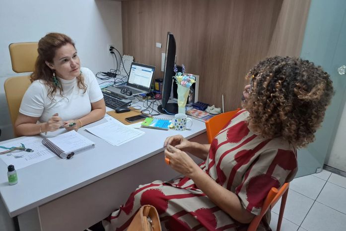 Dia 16 de maio  é o aniversário dela, minha amiga, promotora de justiça