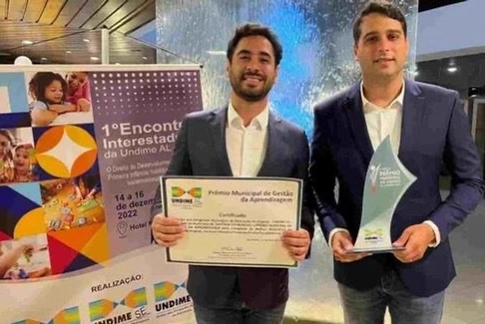 André Castro comemora resultado do primeiro lugar de Santana do Mundaú no IDEB