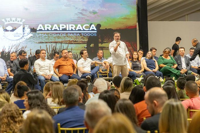 Em noite histórica, prefeito Luciano inaugura o Centro de Convenções de Arapiraca