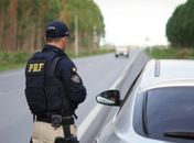 PRF fiscaliza 1.106 veículos e registra 4 mortes em Operação Ano Novo em Alagoas