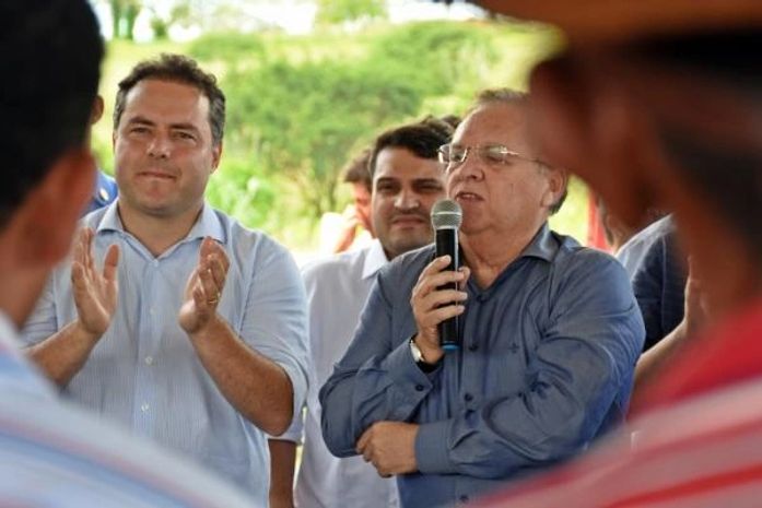 Na contramão da crise, Isnaldo Bulhões confirma pagamento do 13º para o dia 15
