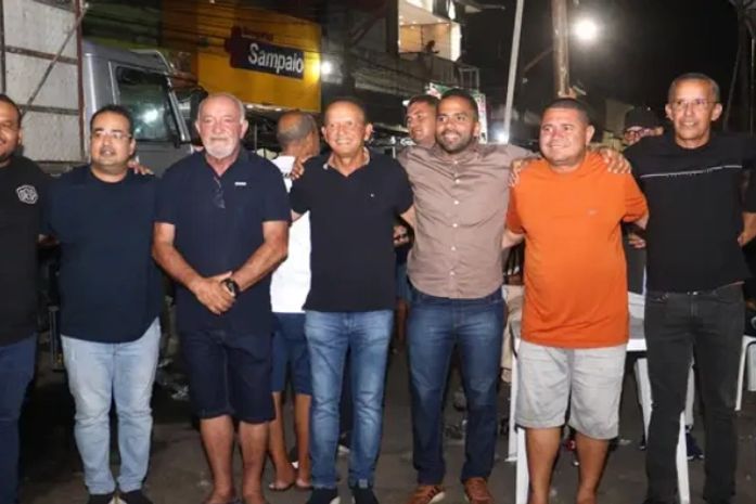 Ao lado de Cícero Cavalcante, prefeito Fernando participa do Leilão do Senhor Bom Jesus