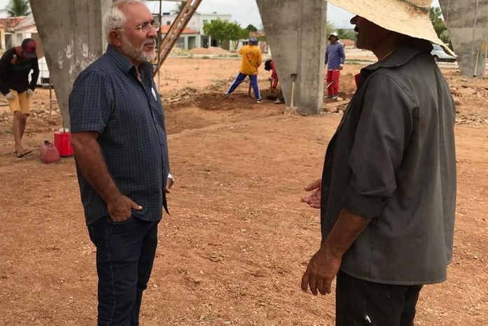 Padre Eraldo investe mais de R$ 3 milhões na construção de unidades esportivas em Delmiro Gouveia