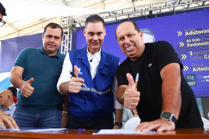 Com Investimento de R$ 3,6 milhões, Arthur Lira garante a maior entrega de máquinas e implementos agrícolas já realizada em Teotônio Vilela