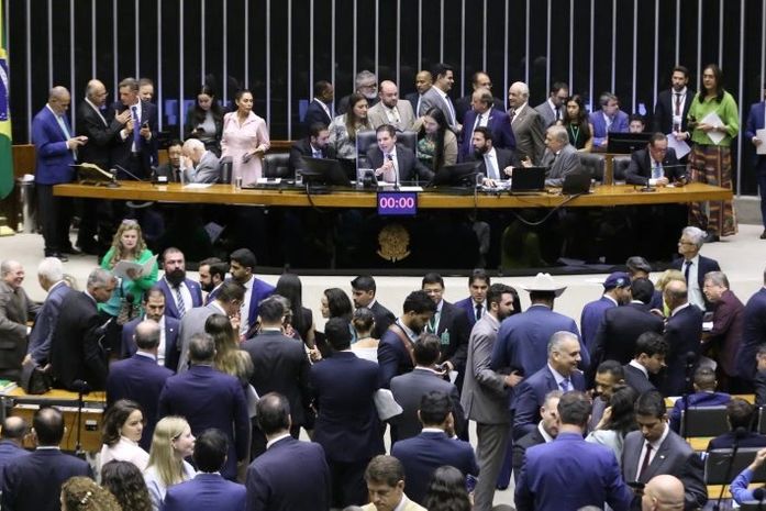 Câmara pode votar nesta segunda-feira projeto sobre liberação de recursos para enfrentamento de calamidade pública