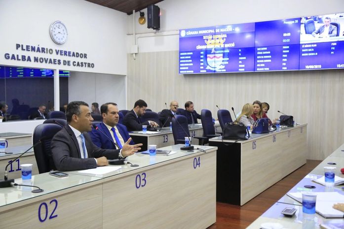 PL do Executivo recebeu regime de urgência e foi apreciado e votado em duas discussões.