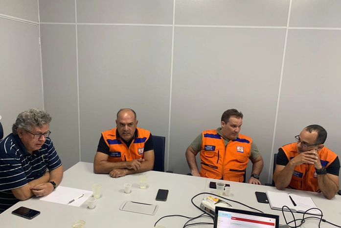 Encontro entre Itec e Defesa Civil para discutir criação de aplicativo para alertar os municípios e a população sempre que houver iminência de alguma catástrofe