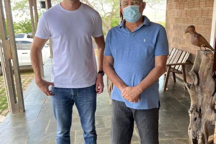 Pedro Vilela garante recursos para a instalação de wi-fi grátis para a população sertaneja