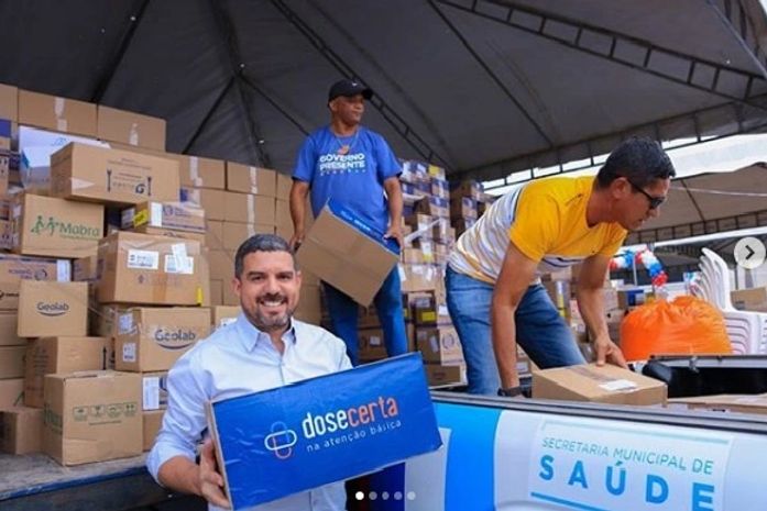 kits compostos por medicamentos que serão disponibilizados para pacientes acompanhados pelo Programa Saúde na Família (PSF).