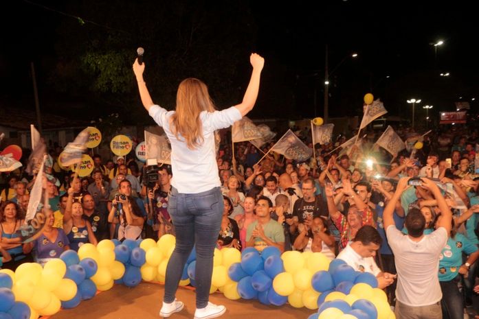 Cibele Moura, em agenda de campanha em Paripueira