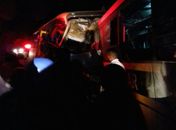 Colisão entre dois ônibus estudantis deixa cinco pessoas mortas no Agreste