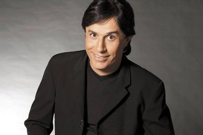 Tom Cavalcante realiza espetáculo em Maceió