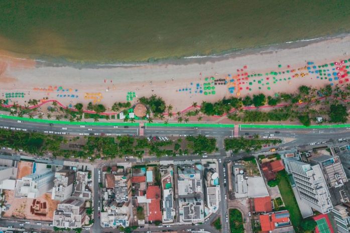 SMTT implanta faixa verde para pedestres na orla da Ponta Verde