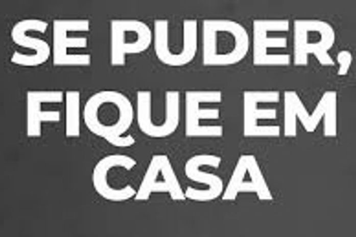 Afirmou que o vírus é uma invenção política do governo de Alagoas. Ontem enterrou a tia e tem 3 primos na UTI.