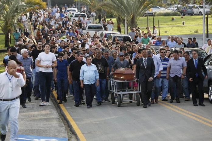 Sepultamento de Antônio Sapucaia ocorreu no Campo Santo Parque das Flores.