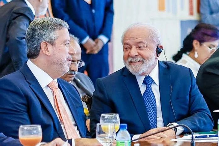 No Palácio do Planalto, Arthur Lira participa da solenidade de instalação da Comissão Nacional do G20