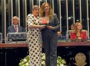 No Senado, ex-prefeita e ex-deputada federal Célia Rocha é homenageada com a Comenda Ceci Cunha