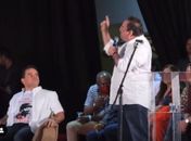 "Na democracia se pode perder e ganhar, mas não pode ter um presidente que ameaça a própria democracia", diz Barbosa em evento com Lula 