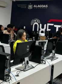 Programa OxeTech Academy abre vagas para cursos gratuitos